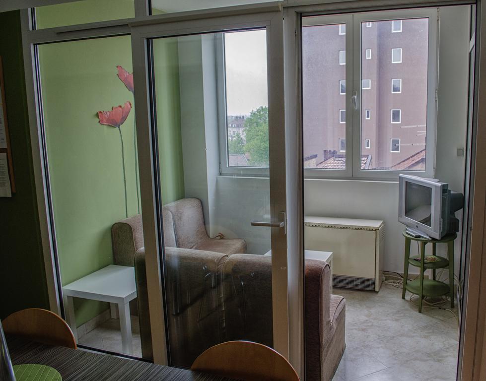 Sweet Apartments Or Rooms นิส ภายนอก รูปภาพ